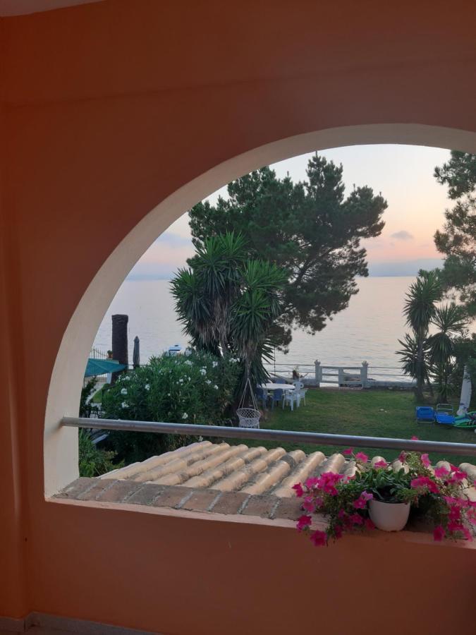 Villa By The Sea - Βίλα Πάνω Στη Θάλασσα Kávos Esterno foto